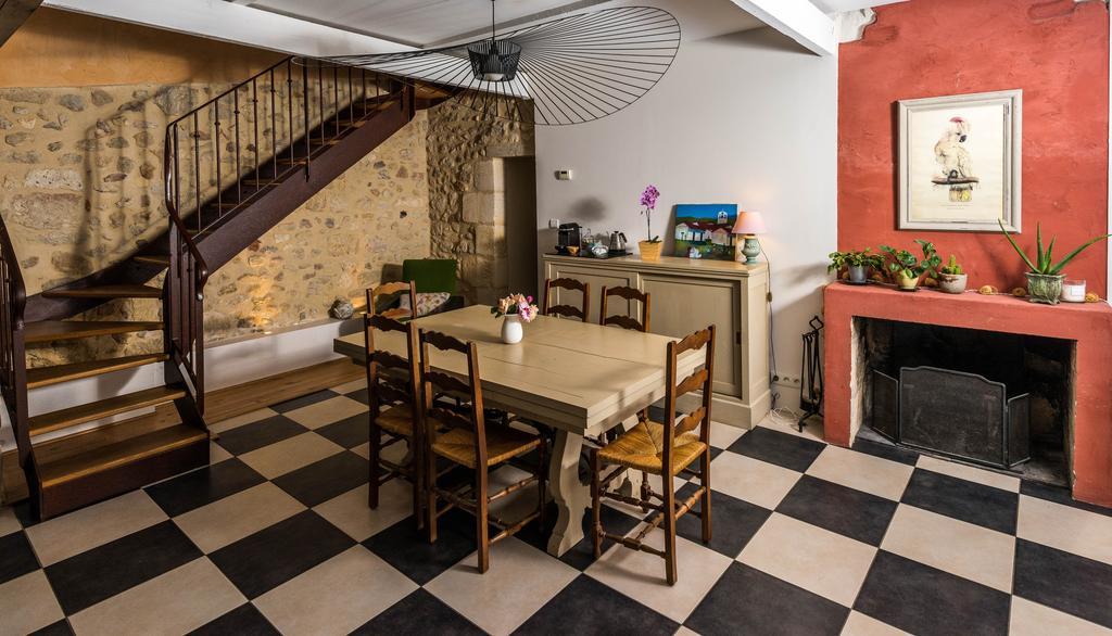 Chambres D'Hotes Le Relais Des Remparts Rions エクステリア 写真